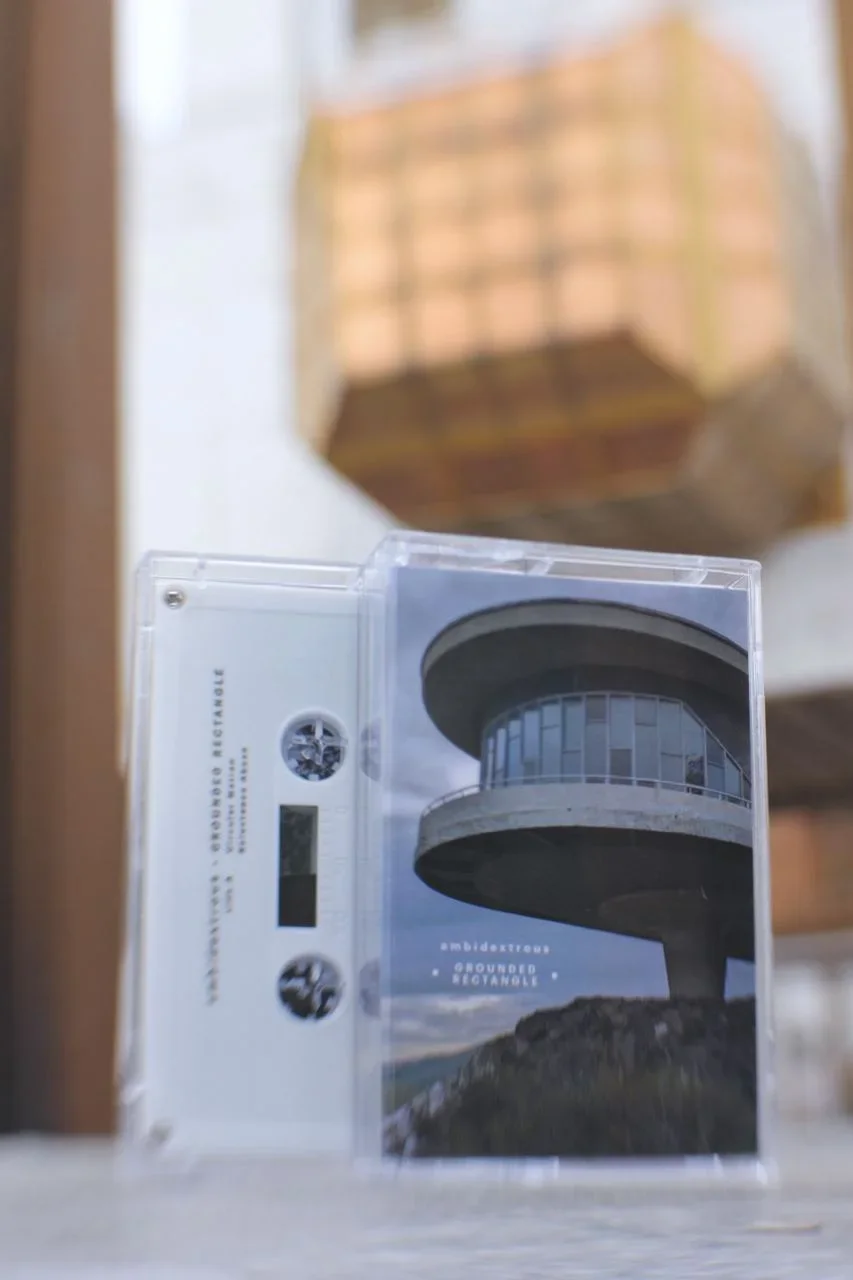 ambidextrous grounded rectangle cassette 1